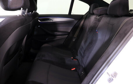 BMW 5 серия, 2017 год, 3 350 000 рублей, 29 фотография