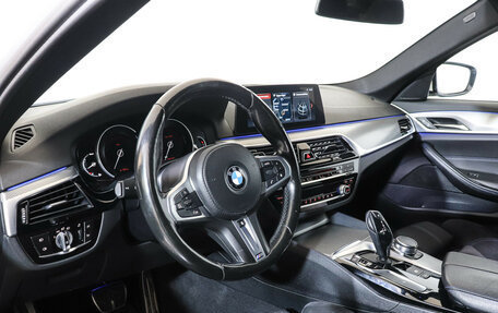 BMW 5 серия, 2017 год, 3 350 000 рублей, 39 фотография