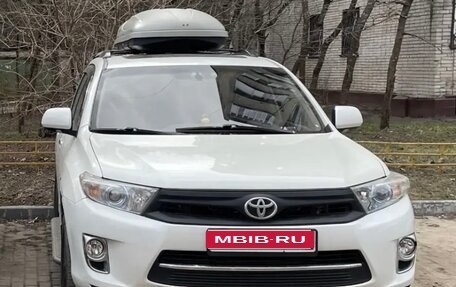 Toyota Highlander III, 2011 год, 2 200 000 рублей, 1 фотография