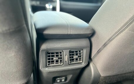 Toyota RAV4, 2021 год, 3 790 000 рублей, 16 фотография