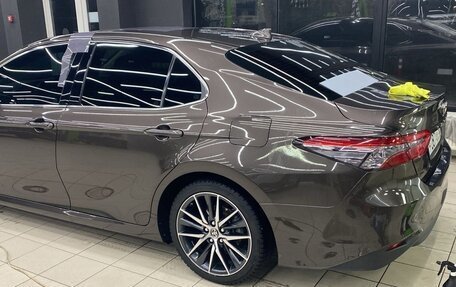 Toyota Camry, 2021 год, 3 700 000 рублей, 6 фотография