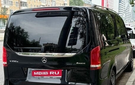 Mercedes-Benz V-Класс, 2018 год, 5 100 000 рублей, 5 фотография