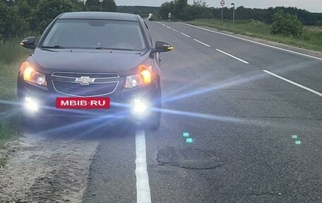 Chevrolet Cruze II, 2014 год, 650 000 рублей, 3 фотография