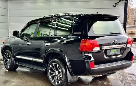 Toyota Land Cruiser 200, 2015 год, 3 599 000 рублей, 4 фотография