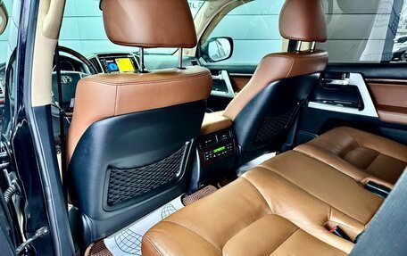 Toyota Land Cruiser 200, 2015 год, 3 599 000 рублей, 35 фотография