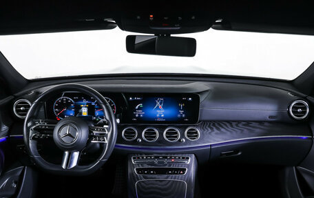 Mercedes-Benz E-Класс, 2020 год, 5 121 000 рублей, 17 фотография