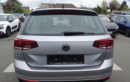 Volkswagen Passat, 2024 год, 3 273 267 рублей, 6 фотография