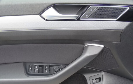 Volkswagen Passat, 2024 год, 3 273 267 рублей, 10 фотография