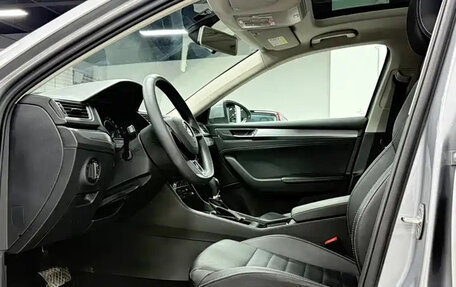 Skoda Superb III рестайлинг, 2022 год, 2 090 013 рублей, 8 фотография