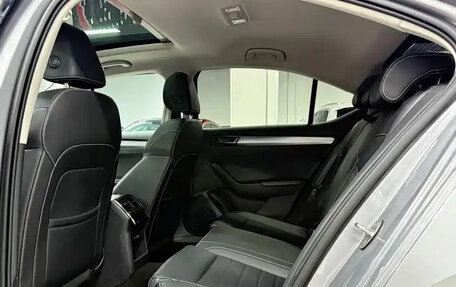 Skoda Superb III рестайлинг, 2022 год, 2 090 013 рублей, 18 фотография