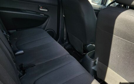 KIA Carens III (RP), 2009 год, 760 000 рублей, 17 фотография