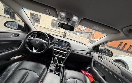 Hyundai Sonata VII, 2018 год, 2 250 000 рублей, 7 фотография