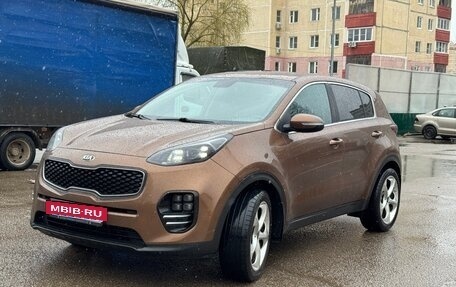 KIA Sportage IV рестайлинг, 2017 год, 1 700 000 рублей, 4 фотография