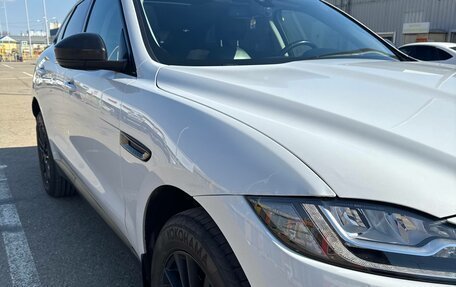Jaguar F-Pace, 2016 год, 2 900 000 рублей, 2 фотография