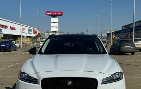 Jaguar F-Pace, 2016 год, 2 900 000 рублей, 16 фотография