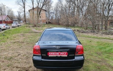 Toyota Avensis III рестайлинг, 2006 год, 810 000 рублей, 2 фотография