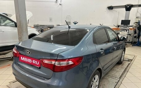 KIA Rio III рестайлинг, 2013 год, 1 040 000 рублей, 2 фотография
