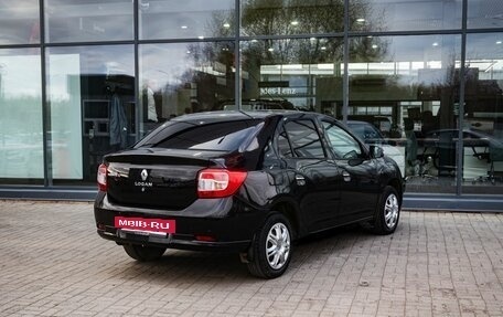 Renault Logan II, 2017 год, 800 000 рублей, 2 фотография