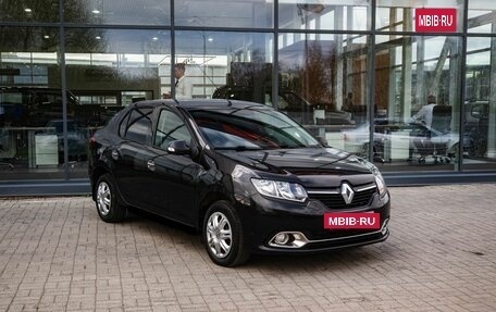 Renault Logan II, 2017 год, 800 000 рублей, 5 фотография