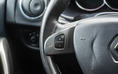 Renault Logan II, 2017 год, 800 000 рублей, 14 фотография