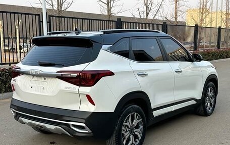 KIA Seltos I, 2023 год, 2 300 000 рублей, 6 фотография