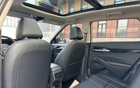 KIA Seltos I, 2023 год, 2 300 000 рублей, 14 фотография