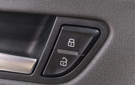 Audi A4, 2011 год, 949 000 рублей, 25 фотография