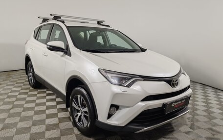Toyota RAV4, 2018 год, 2 329 000 рублей, 3 фотография