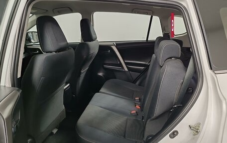 Toyota RAV4, 2018 год, 2 329 000 рублей, 12 фотография