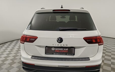 Volkswagen Tiguan II, 2020 год, 2 449 000 рублей, 6 фотография