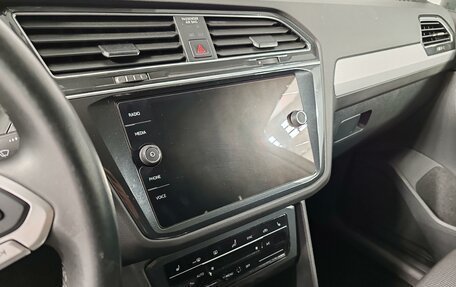 Volkswagen Tiguan II, 2020 год, 2 449 000 рублей, 15 фотография