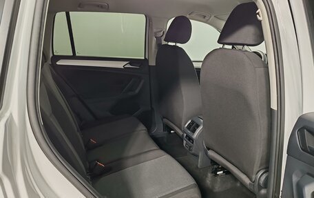 Volkswagen Tiguan II, 2020 год, 2 449 000 рублей, 19 фотография