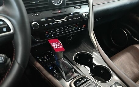 Lexus RX IV рестайлинг, 2017 год, 3 990 000 рублей, 17 фотография