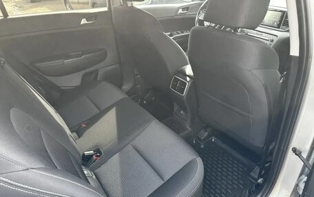 KIA Sportage IV рестайлинг, 2019 год, 2 100 000 рублей, 8 фотография