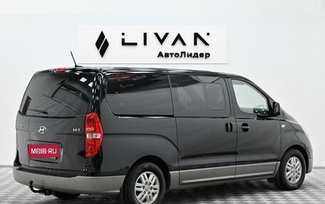 Hyundai H-1 II рестайлинг, 2018 год, 2 015 000 рублей, 4 фотография