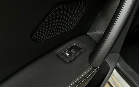 Volkswagen Tiguan II, 2019 год, 2 479 000 рублей, 30 фотография