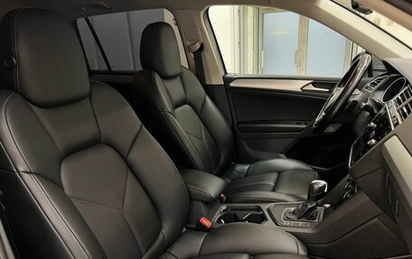 Volkswagen Tiguan II, 2019 год, 2 479 000 рублей, 33 фотография