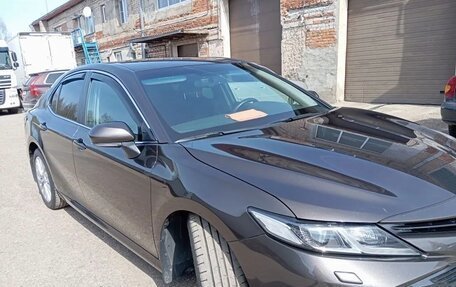 Toyota Camry, 2018 год, 2 700 000 рублей, 3 фотография