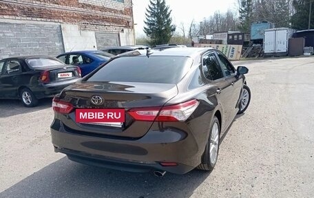 Toyota Camry, 2018 год, 2 700 000 рублей, 5 фотография