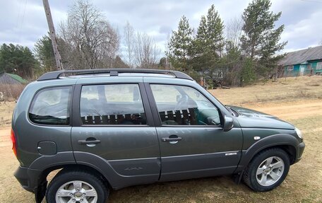 Chevrolet Niva I рестайлинг, 2016 год, 650 000 рублей, 3 фотография