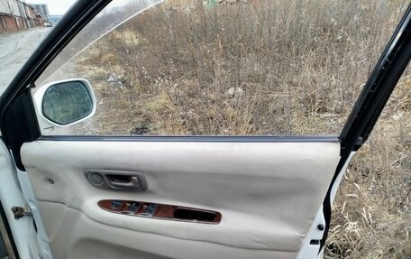 Toyota Gaia, 1999 год, 450 000 рублей, 12 фотография