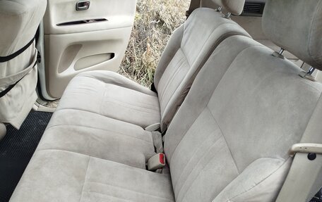 Toyota Gaia, 1999 год, 450 000 рублей, 16 фотография