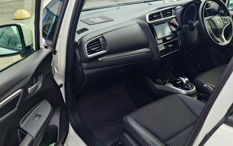 Honda Fit III, 2015 год, 1 200 000 рублей, 11 фотография