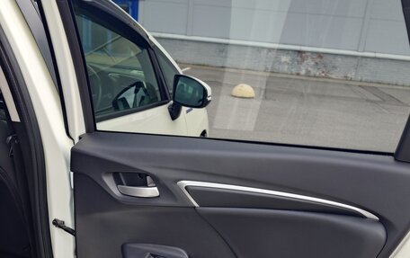 Honda Fit III, 2015 год, 1 200 000 рублей, 20 фотография