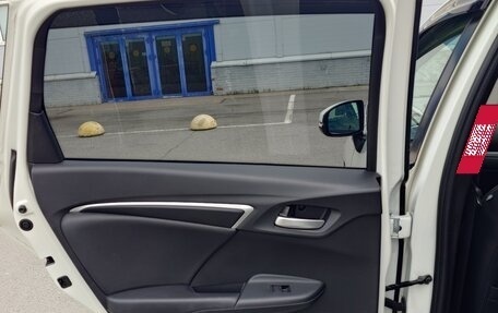 Honda Fit III, 2015 год, 1 200 000 рублей, 16 фотография