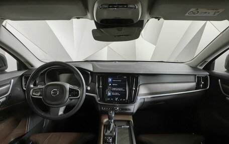 Volvo V90 Cross Country I рестайлинг, 2018 год, 3 770 000 рублей, 14 фотография