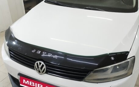 Volkswagen Jetta VI, 2014 год, 700 000 рублей, 2 фотография