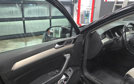 Volkswagen Passat B8 рестайлинг, 2018 год, 2 100 000 рублей, 16 фотография