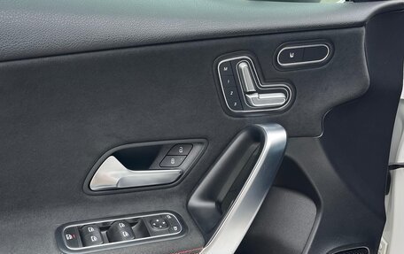 Mercedes-Benz A-Класс, 2018 год, 2 320 000 рублей, 18 фотография