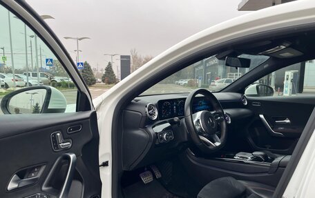Mercedes-Benz A-Класс, 2018 год, 2 320 000 рублей, 17 фотография